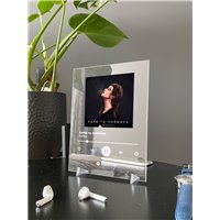 Портреты картины репродукции на заказ - Konfuz - Кайф ты поймала - постер Spotify