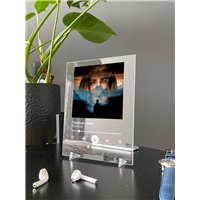 Портреты картины репродукции на заказ - Егор Крид - Голубые глаза - постер Spotify