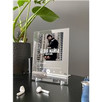 Портреты картины репродукции на заказ - Xassa - Белая майка - постер Spotify