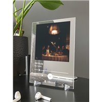 Портреты картины репродукции на заказ - OG Buda - На трапе - постер Spotify